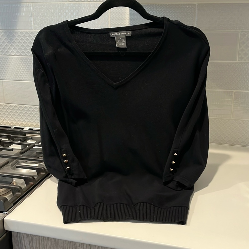 Chelsea & Theodore black sweater/top S